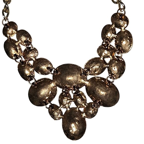 Elegant Large Faceted Red Gemstones Bib Necklace Gold Tone Chain Statement - Picture 4 of 6